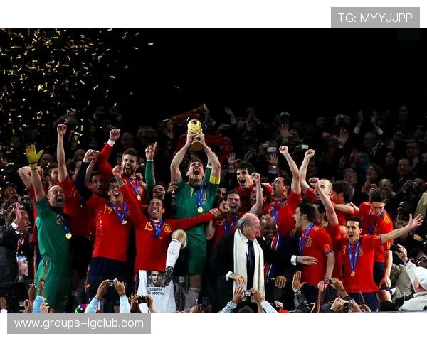 足球文化与大力神杯：探讨世界杯背后的荣耀与传承